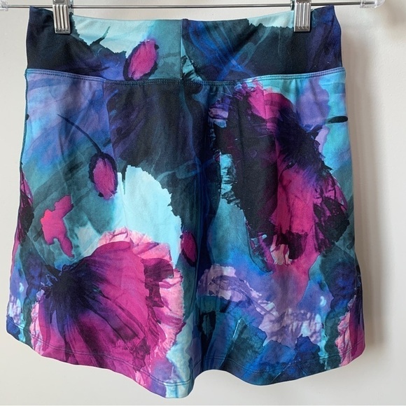Title Nine Water Color Skort Size XS - Picture 3 of 7